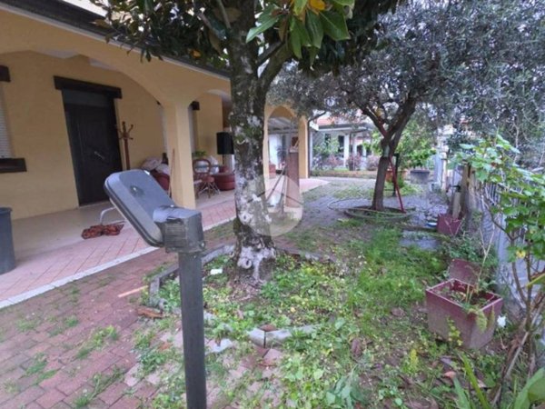 casa indipendente in vendita a Bellaria-Igea Marina