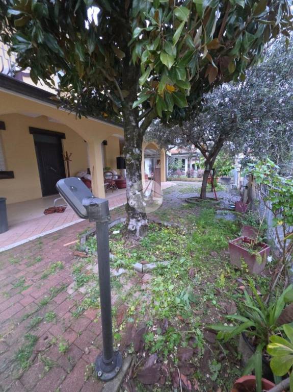 casa indipendente in vendita a Bellaria-Igea Marina in zona Bellaria