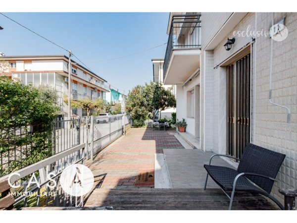 appartamento in vendita a Bellaria-Igea Marina in zona Igea Marina