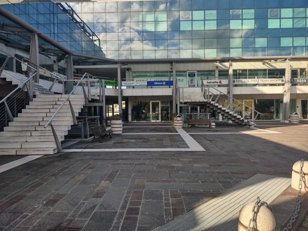 locale commerciale in vendita a Bellaria-Igea Marina in zona Bellaria