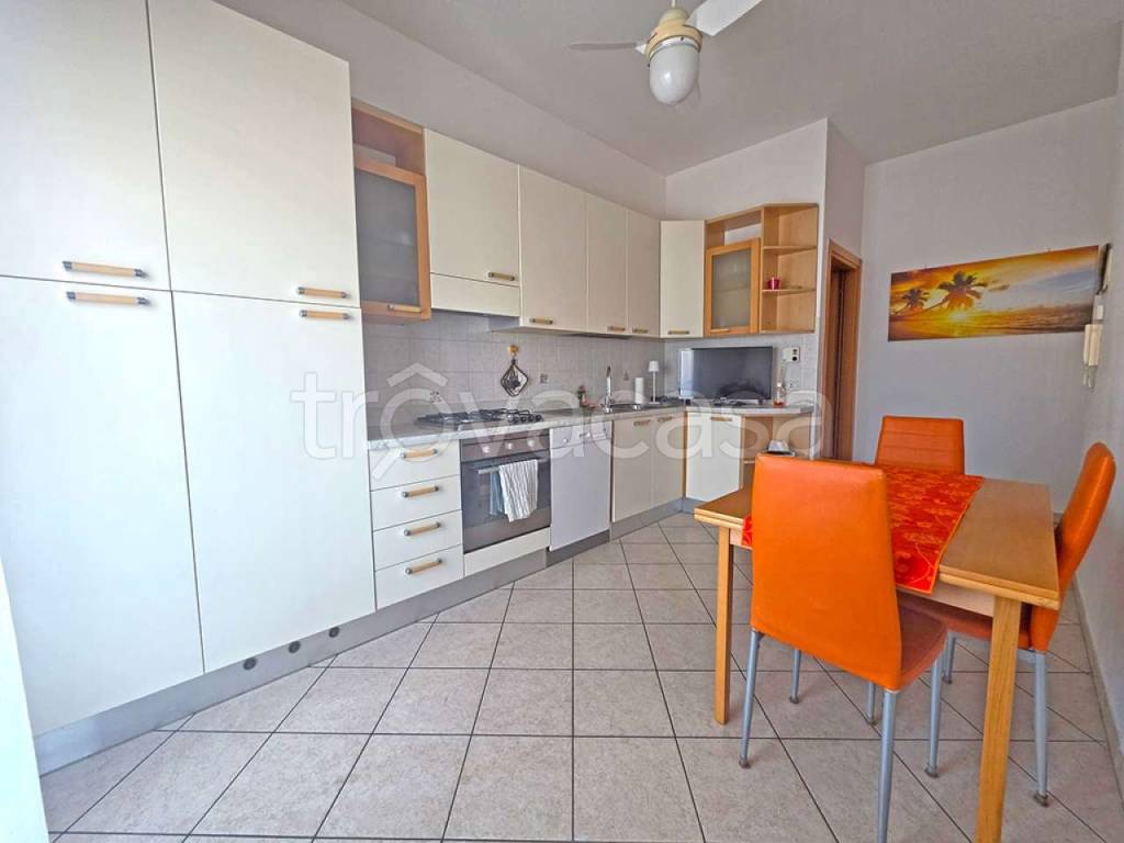 appartamento in vendita a Bellaria-Igea Marina in zona Igea Marina