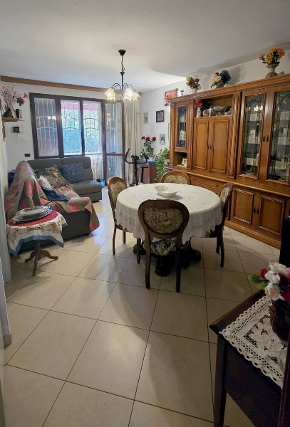 appartamento in vendita a Bellaria-Igea Marina in zona Igea Marina