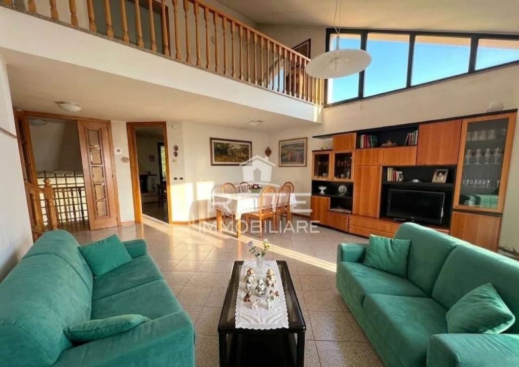 casa indipendente in vendita a Bellaria-Igea Marina in zona Igea Marina
