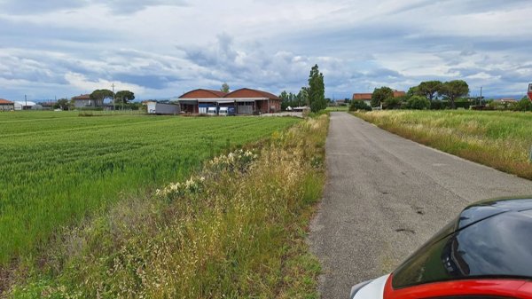 capannone in vendita a Bellaria-Igea Marina in zona Bellaria