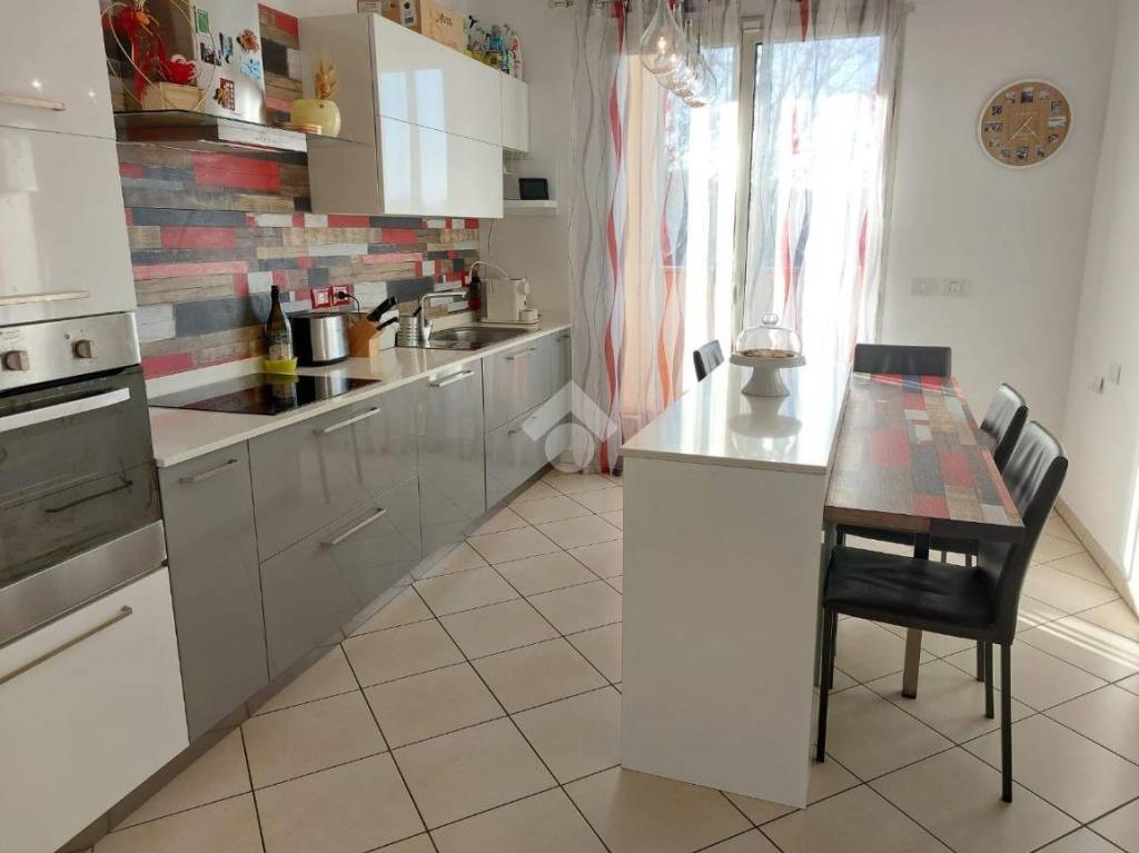 appartamento in vendita a Bellaria-Igea Marina in zona Igea Marina