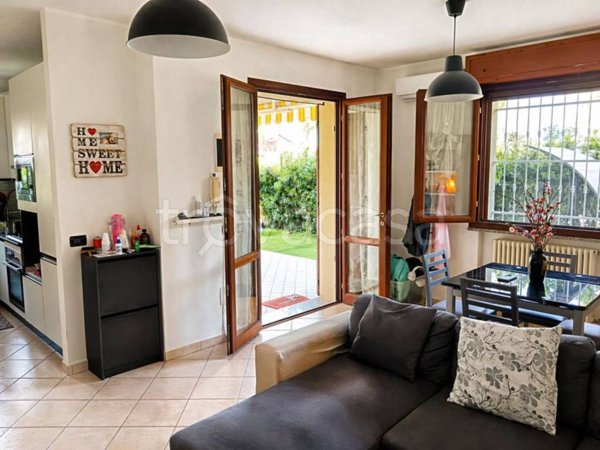 appartamento in vendita a Bellaria-Igea Marina in zona Igea Marina
