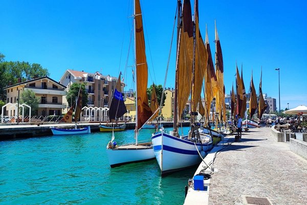 negozio in vendita a Bellaria-Igea Marina in zona Bellaria