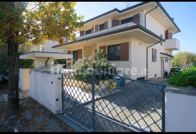 casa indipendente in vendita a Bellaria-Igea Marina