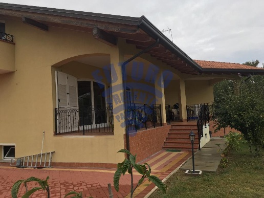 casa indipendente in vendita a Bellaria-Igea Marina in zona Igea Marina