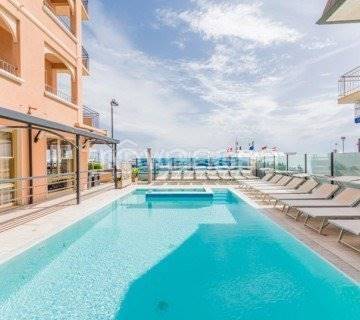 negozio in vendita a Bellaria-Igea Marina in zona Igea Marina