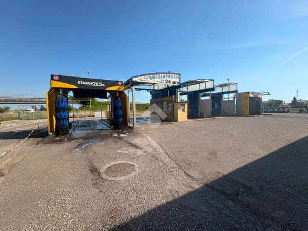negozio in vendita a Bellaria-Igea Marina