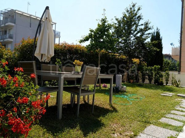 appartamento in vendita a Bellaria-Igea Marina in zona Igea Marina