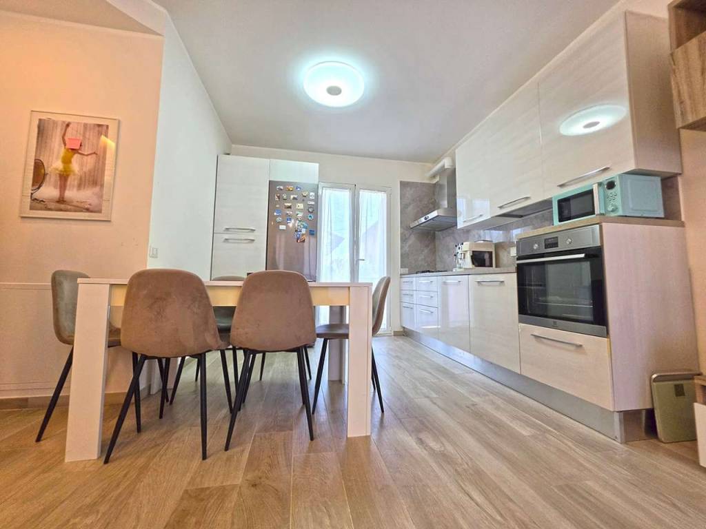 appartamento in vendita a Bellaria-Igea Marina in zona Igea Marina