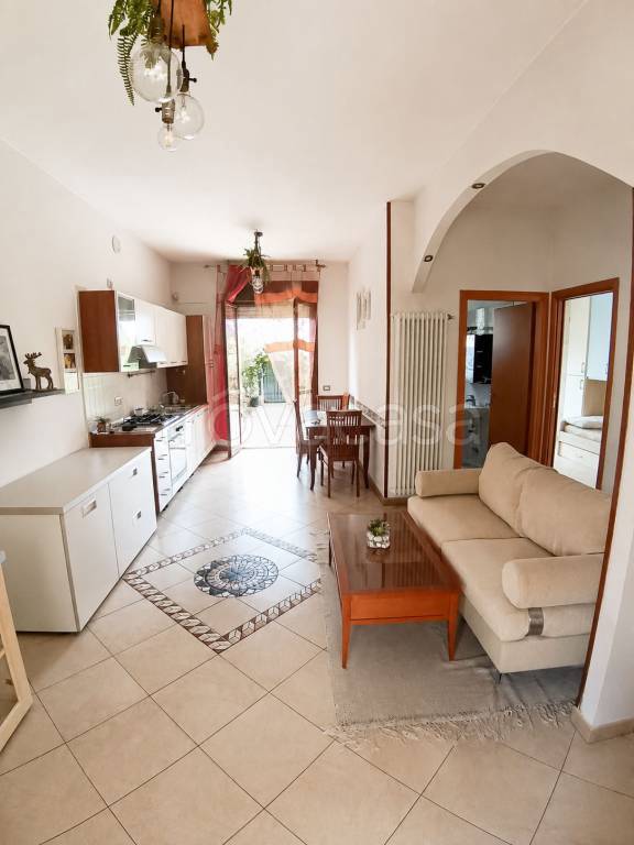 appartamento in vendita a Bellaria-Igea Marina in zona Igea Marina