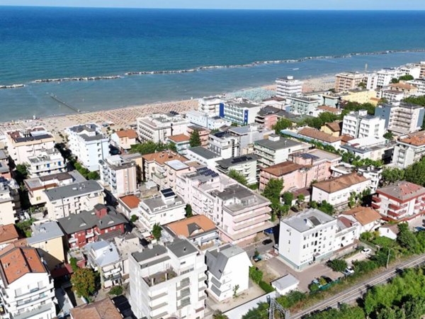 intera palazzina in vendita a Bellaria-Igea Marina