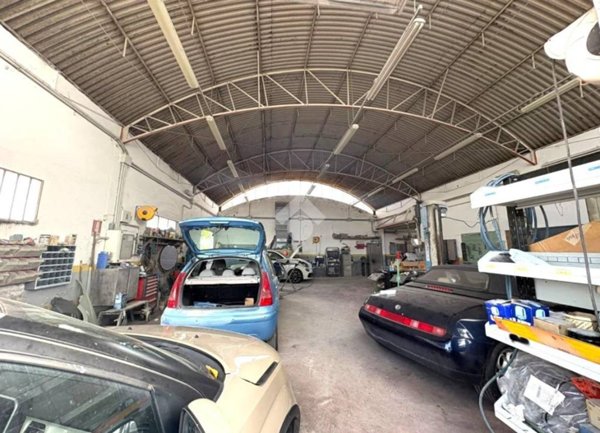 locale commerciale in vendita a Bellaria-Igea Marina in zona Igea Marina
