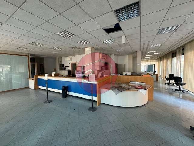 ufficio in vendita a Bellaria-Igea Marina in zona Bellaria