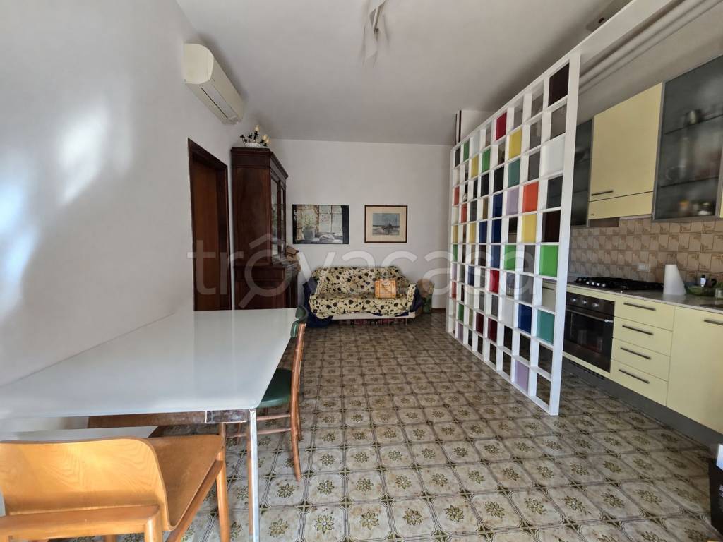 appartamento in vendita a Bellaria-Igea Marina in zona Igea Marina