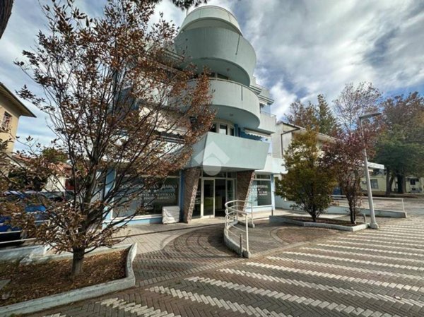 ufficio in vendita a Bellaria-Igea Marina in zona Bellaria