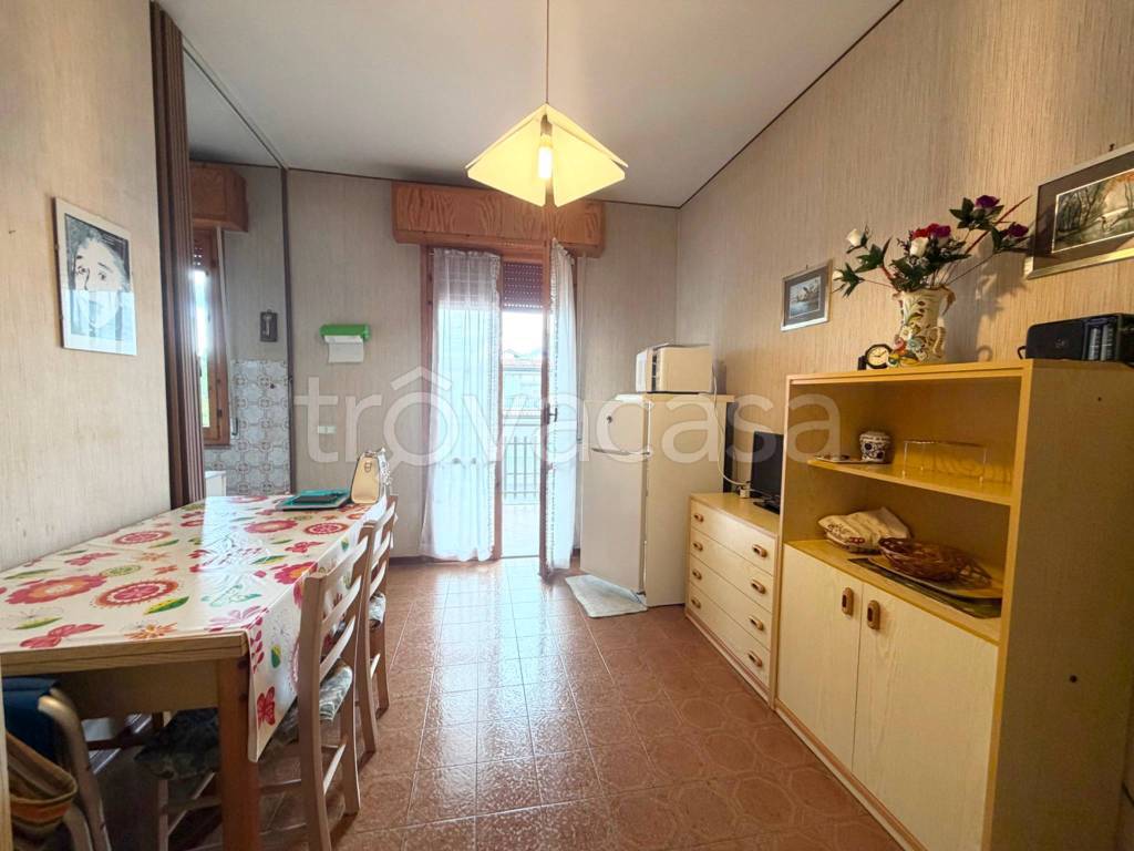 appartamento in vendita a Bellaria-Igea Marina in zona Igea Marina