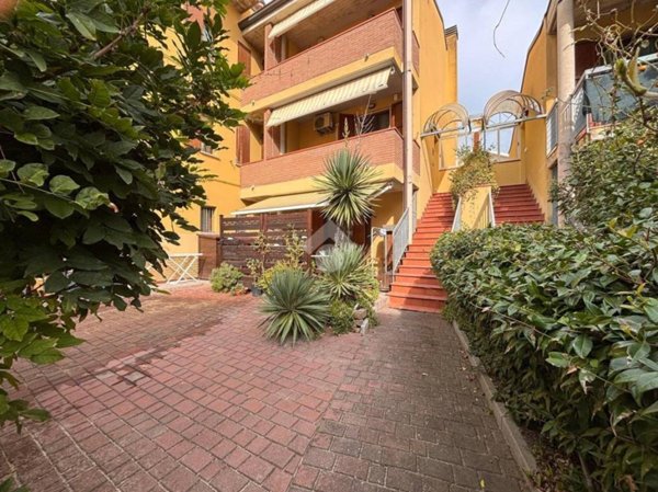 casa indipendente in vendita a Bellaria-Igea Marina in zona Igea Marina