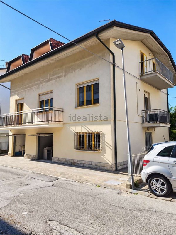 casa indipendente in vendita a Bellaria-Igea Marina in zona Bellaria