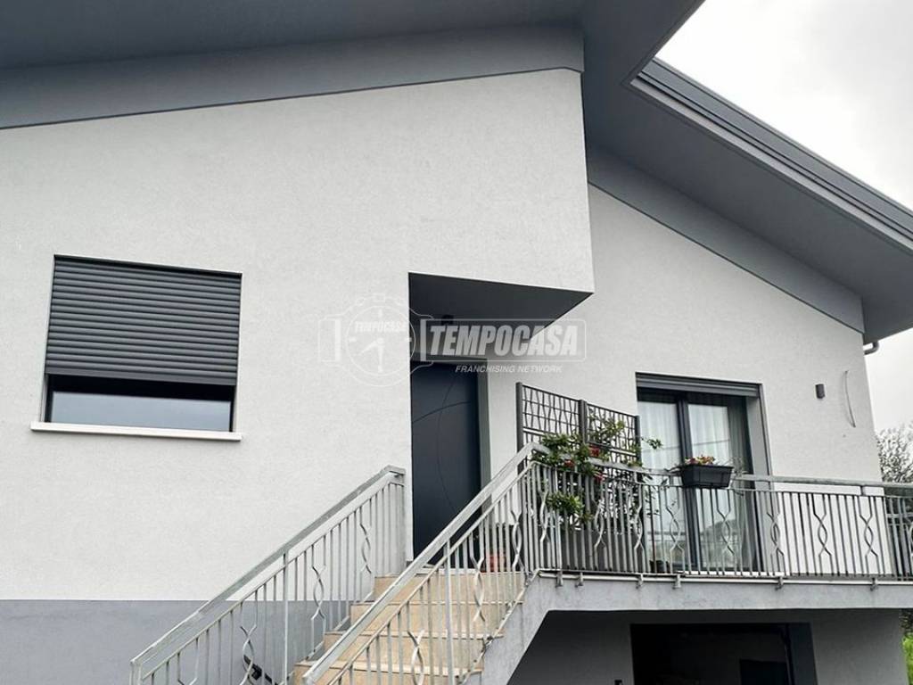 casa indipendente in vendita a Cattolica
