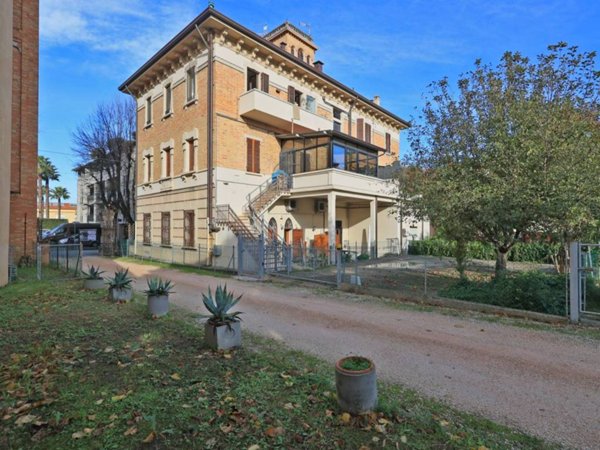 ufficio in vendita a Cattolica