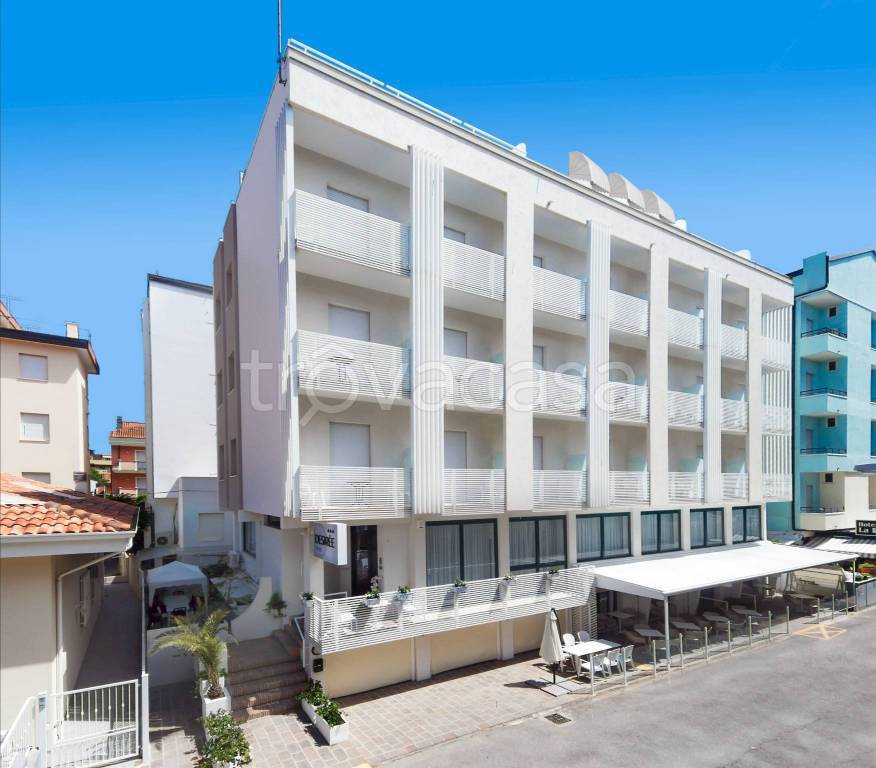 negozio in vendita a Cattolica