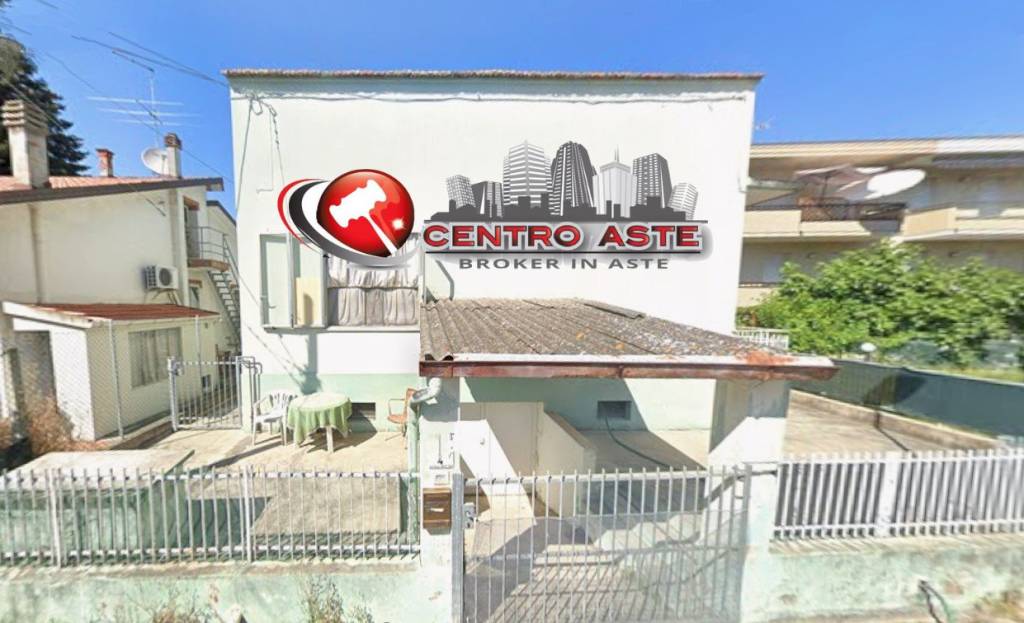 casa indipendente in vendita a Cattolica
