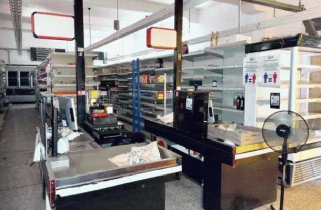 negozio in vendita a Cattolica