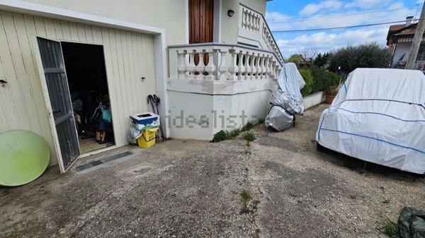 casa indipendente in vendita a Cattolica