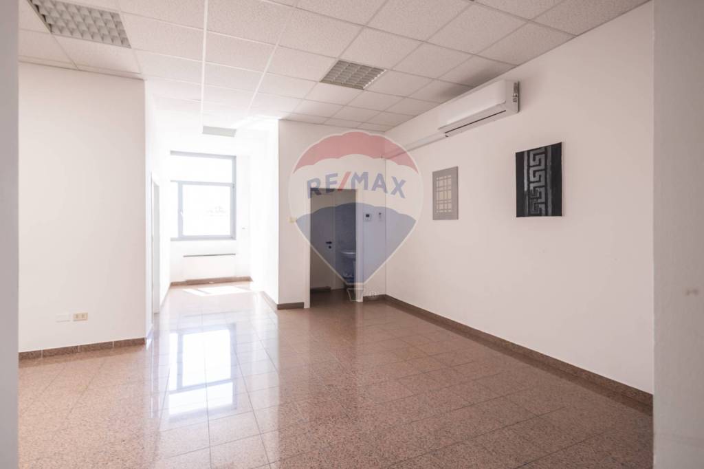 ufficio in vendita a Cattolica