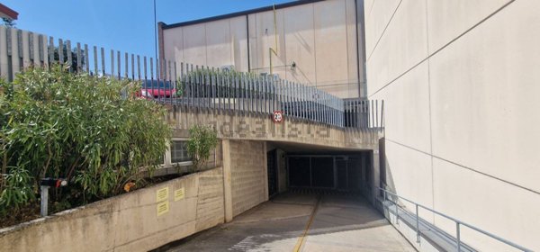 locale di sgombero in vendita a Cattolica