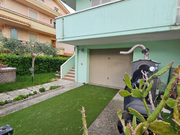 casa indipendente in vendita a Cattolica