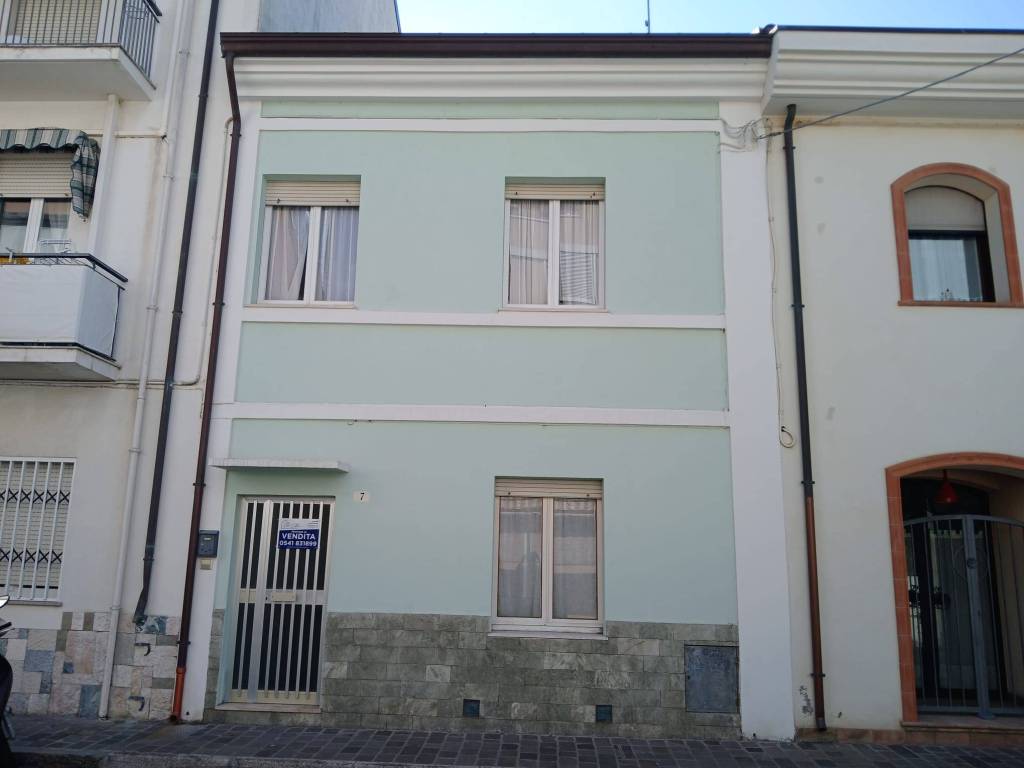 casa indipendente in vendita a Cattolica