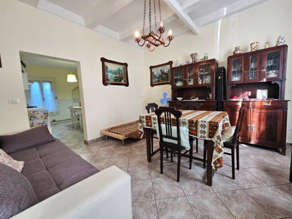 casa indipendente in vendita a Cattolica