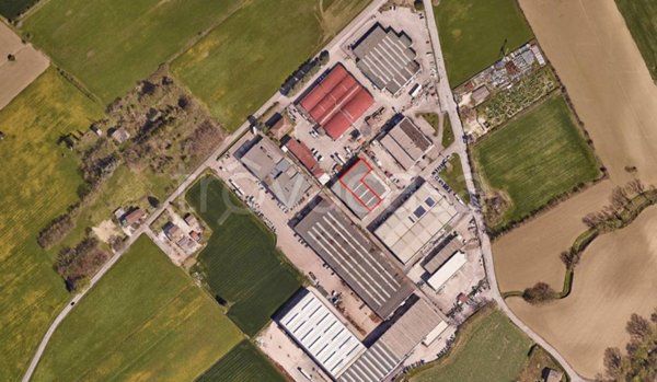 locale commerciale in vendita a Cattolica