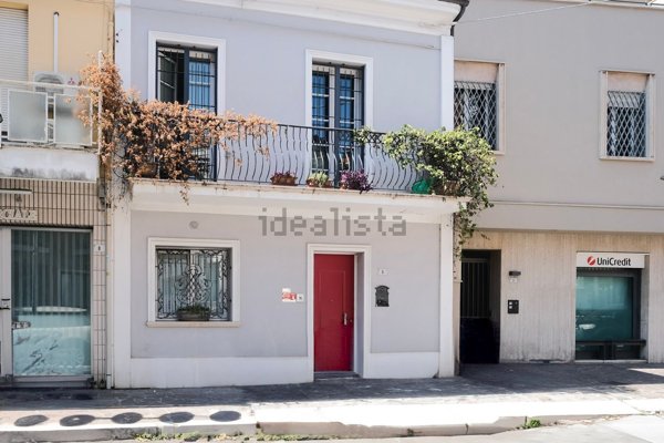 casa indipendente in vendita a Cattolica