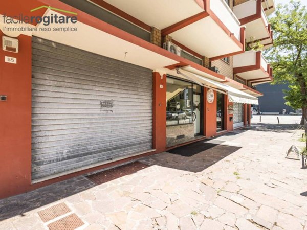 negozio in vendita a Cattolica
