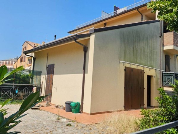 casa indipendente in vendita a Cattolica