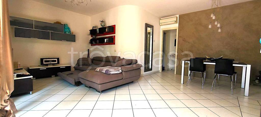casa indipendente in vendita a Cattolica