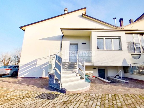 casa indipendente in vendita a Cattolica