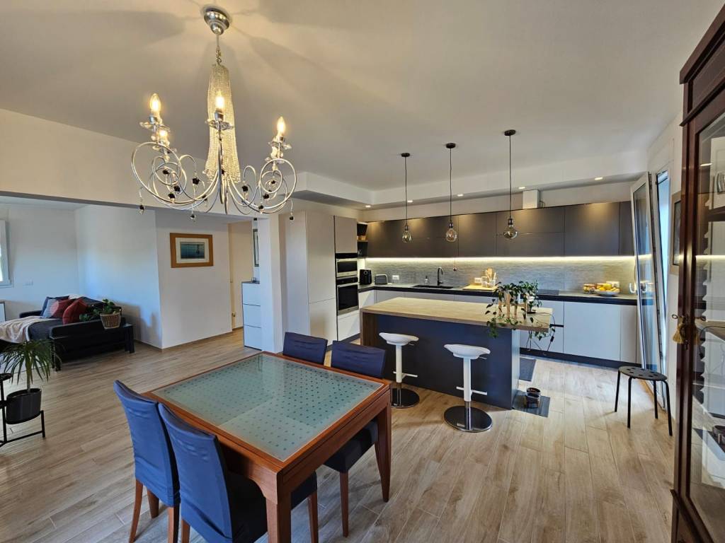 casa indipendente in vendita a Cattolica