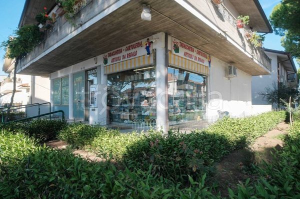 negozio in vendita a Cattolica