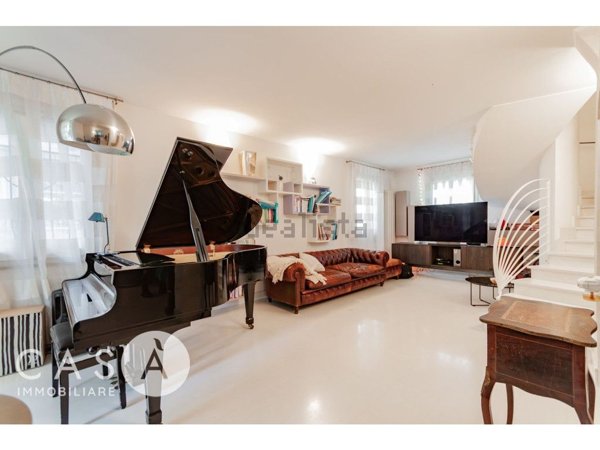 casa indipendente in vendita a Cattolica