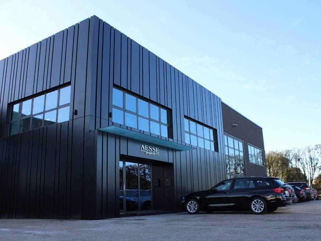 locale commerciale in vendita a Cattolica