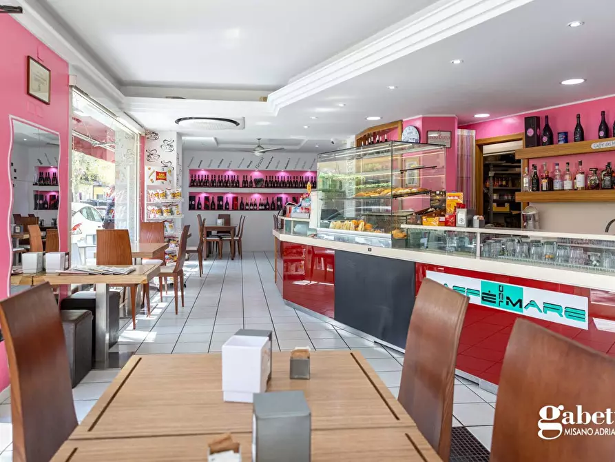 negozio in vendita a Cattolica