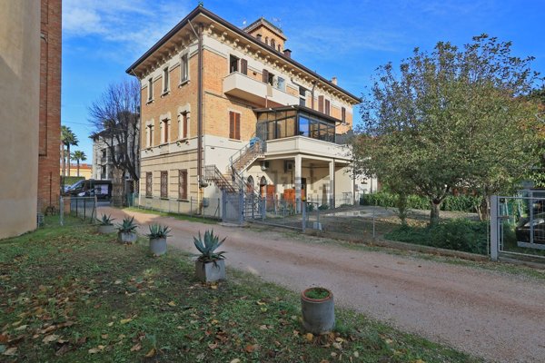 ufficio in vendita a Cattolica