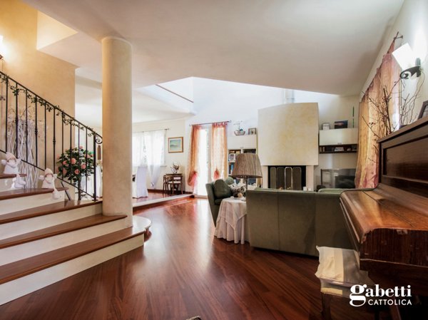 casa indipendente in vendita a Cattolica